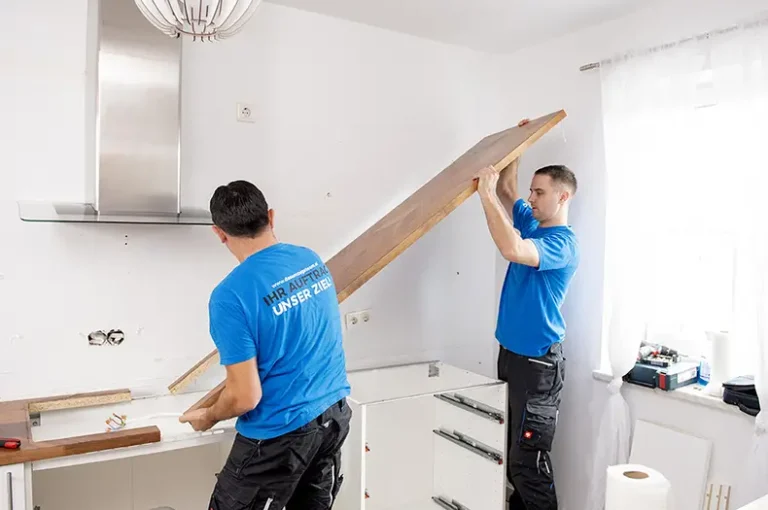 IKEA Küchenmontage: selber machen oder Profi beauftragen?
